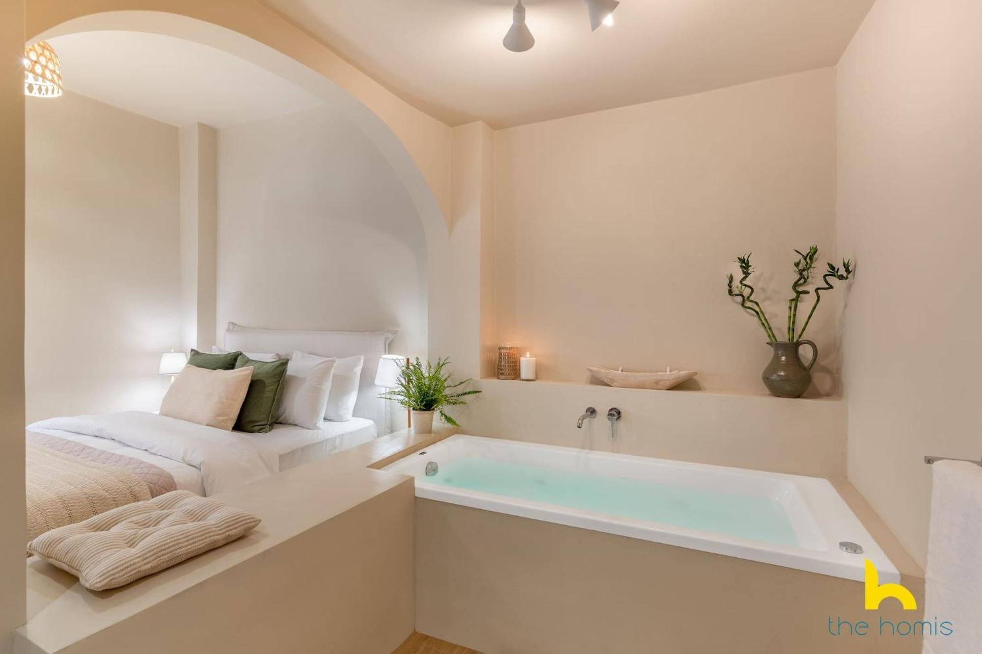 Romantic Luxury Hideaway Near Acropolis With Jacuzzi أثينا المظهر الخارجي الصورة